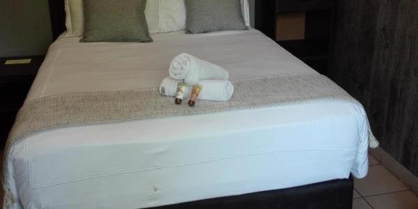 Waterside Lodge CC Piet Retief Eksteriør billede