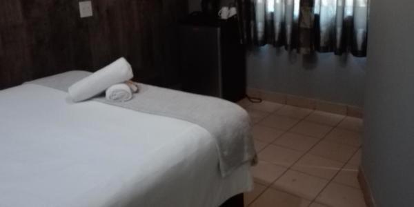 Waterside Lodge CC Piet Retief Eksteriør billede